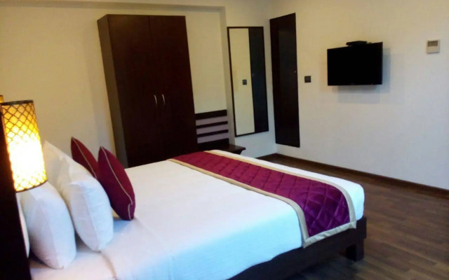 Akshaya Aura