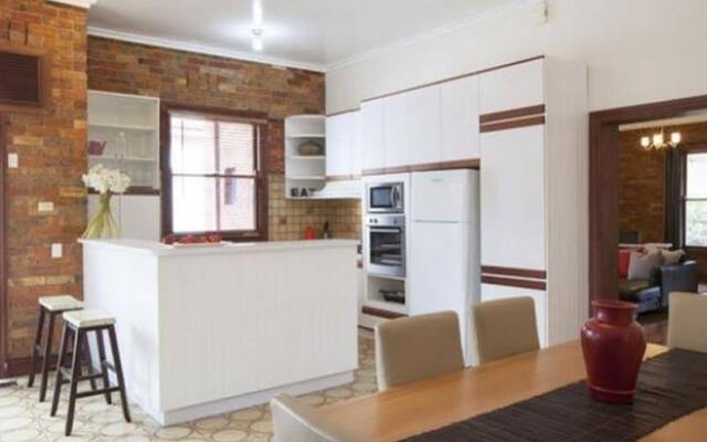 Boutique Stays - Parliament Place