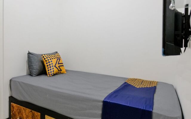 Spot on 1704 Roemah C9 Residence