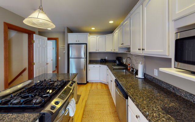 Cortina Mountain Chalet