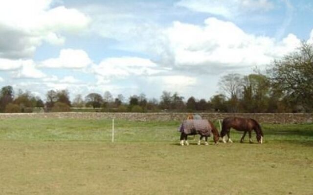 Waiten Hill Farm