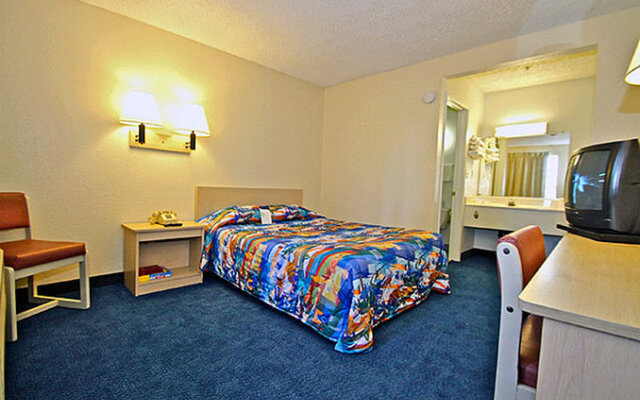 Motel 6 Fresno - SR 99