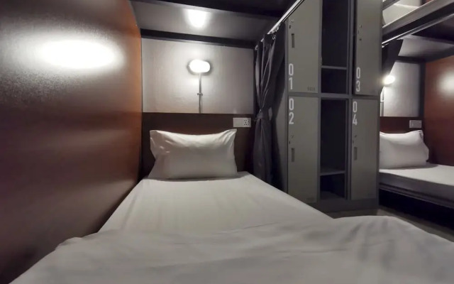 Apartment45 Hostel - Adults Only
