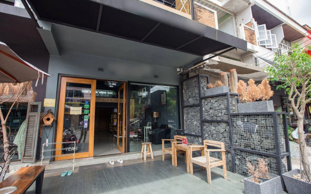 ZEN Rooms Samlaan Road