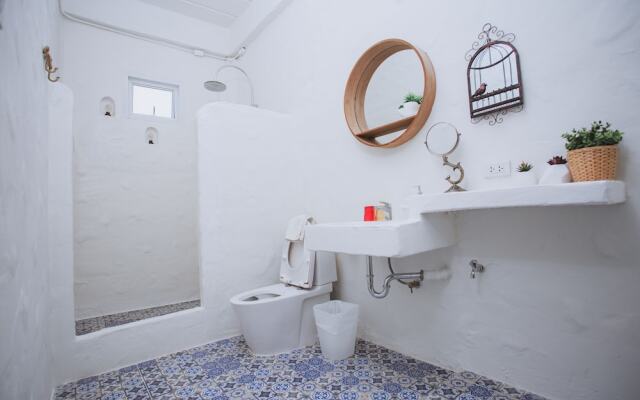 Frida Friday Boutique Hotel