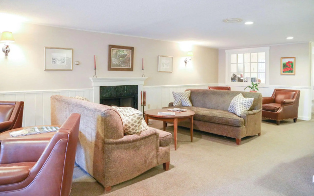 Bluebird Cady Hill Lodge