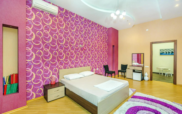 NIzami Street 4 Room DeLuxe. New Building!