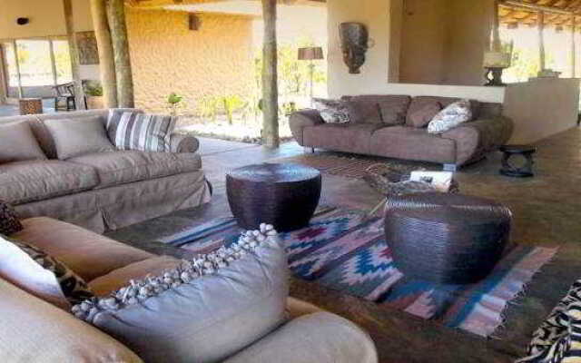 Tilodi Safari Lodge