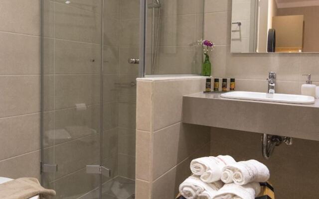 Viaggio Elegant Rooms