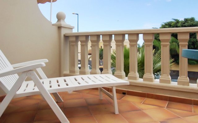 Apartment With 2 Bedrooms in Palm-mar, With Pool Access, Furnished Ter