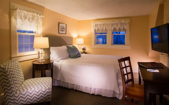 York Harbor Inn