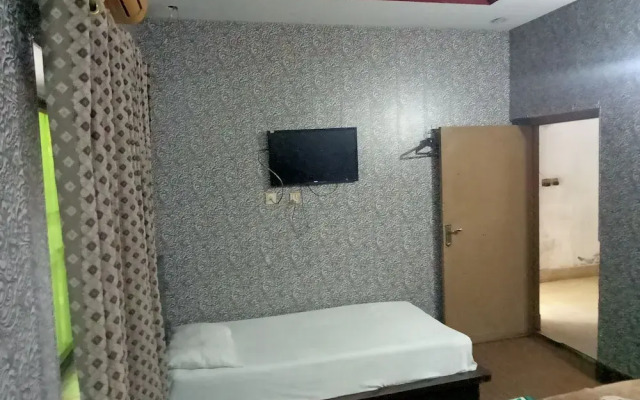 New White Rose Guest House
