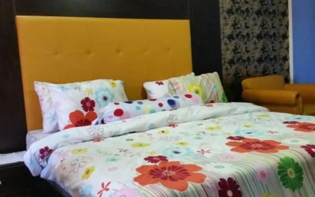 Paris Suites