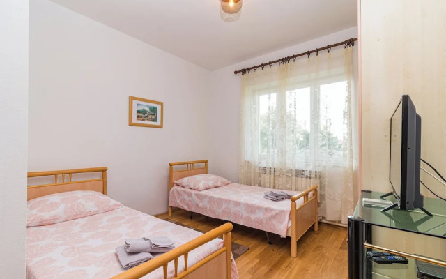 Holiday House Damir - Apartment 1