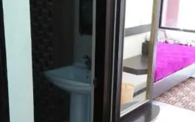 Yogi Ashram Guest House