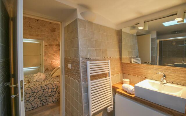 TD Trulli di Bouganville w Large Amazing Pool