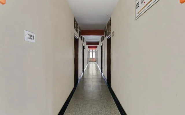 Spot on 49092 Hotel Prakruthi Boarding & Lodging