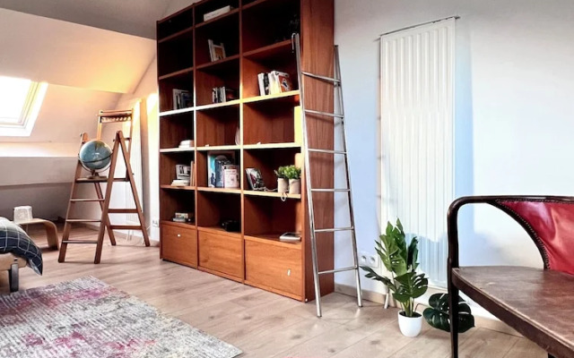 Spacious Family Apartment Midi