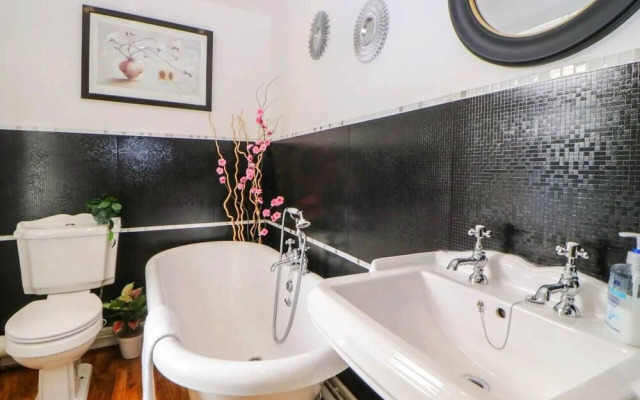 English Riviera Coastal Holiday Home in Devon UK
