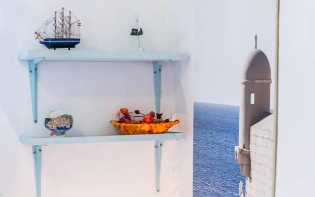 Blue Symphony Apartment
