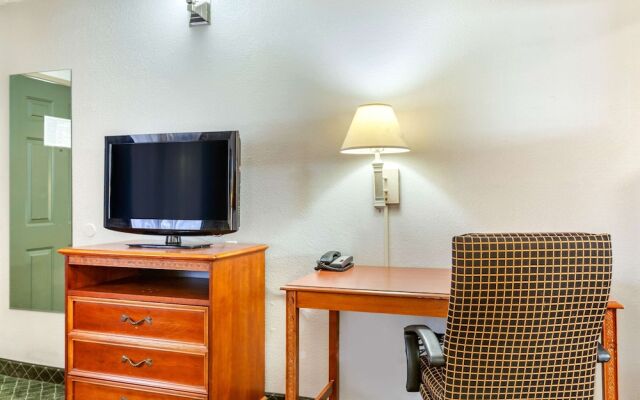 Motel 6 Phoenix - Scottsdale West, AZ