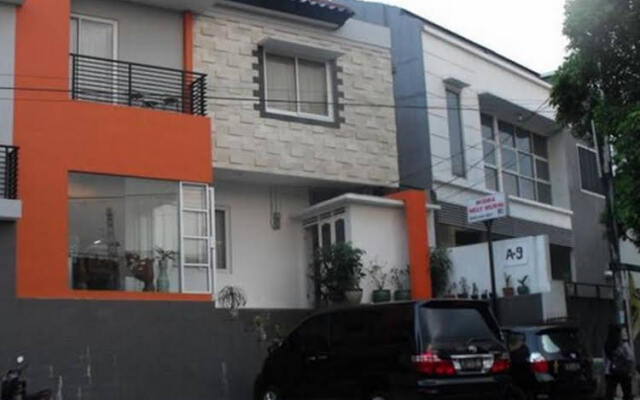 Wisma Nely Murni