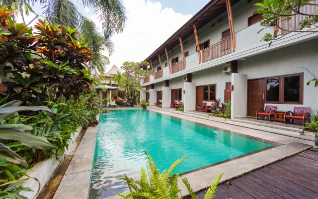 ZEN Premium Ubud Sanggingan 2