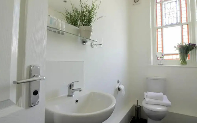 Bright Apartment In Doncaster Near Keepmoat Stadium
