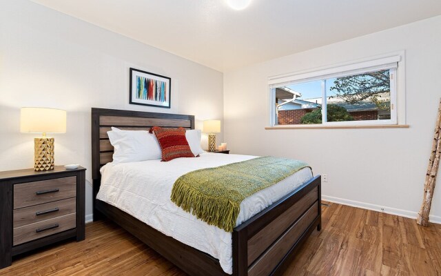 Centrally Located Townhome Near PVH - Dog Friendly