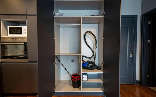 Superior, classy residence,7/24 Security,2 bedroom ( Benesta 205 )