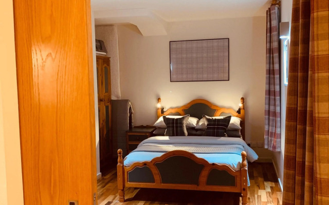 The Cowgatehead Residence