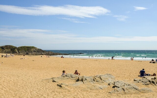 Charming Sea View Apartment in Lozen