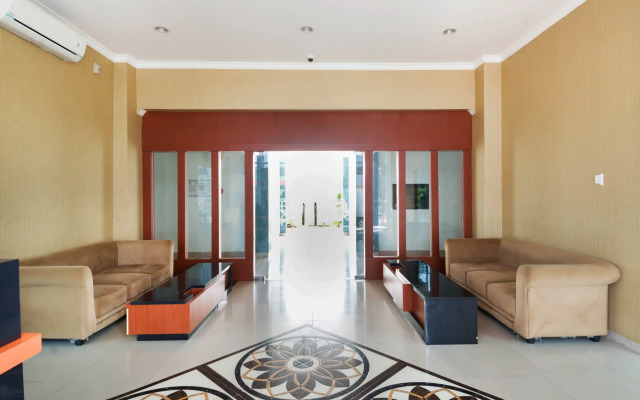 Super OYO Collection O 3431 Hotel Alpha Bandara