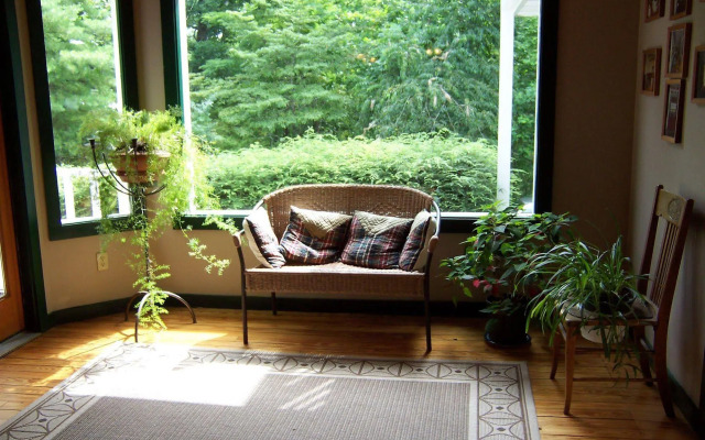 Highland Lake Inn & Resort