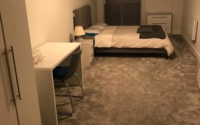 2 Bedroom Luxury Apartment in Leicester