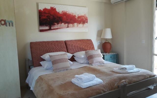 Pierhouse Gouvia Marina Hotel