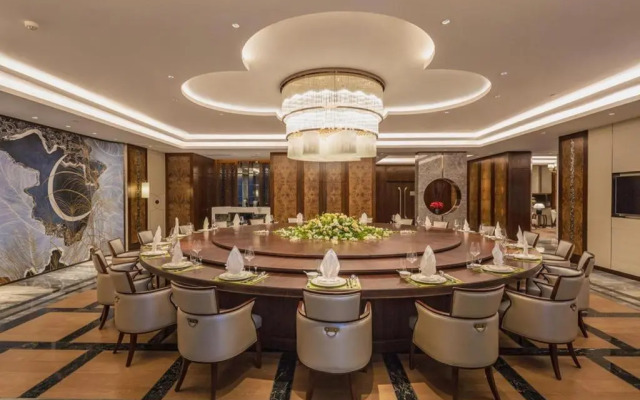 Dali Jinli Business Hotel Longshan