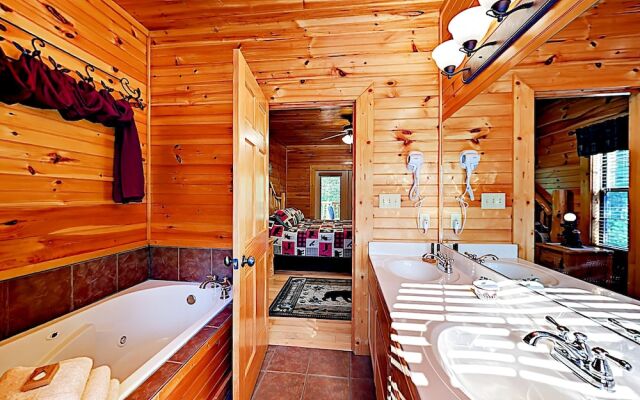 1268 Sevierville - 4 Br Cabin