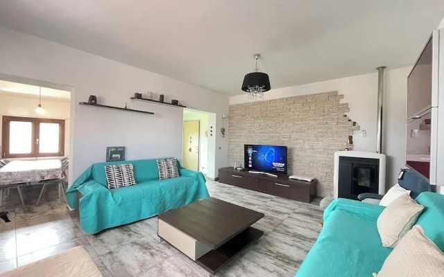 H 51 Family House