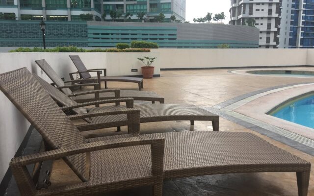 Forbeswood Parklane Suites
