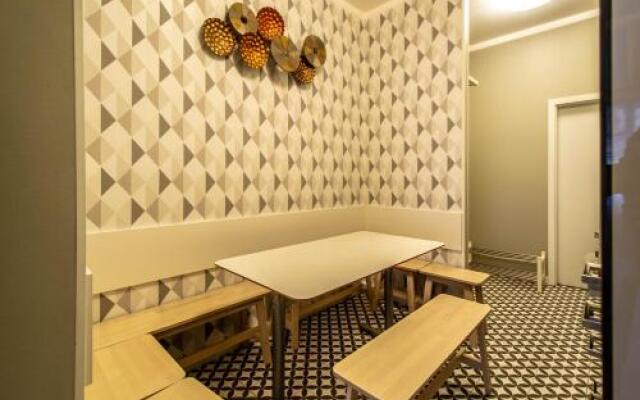 Old Town Rybna Apt by Ruterra