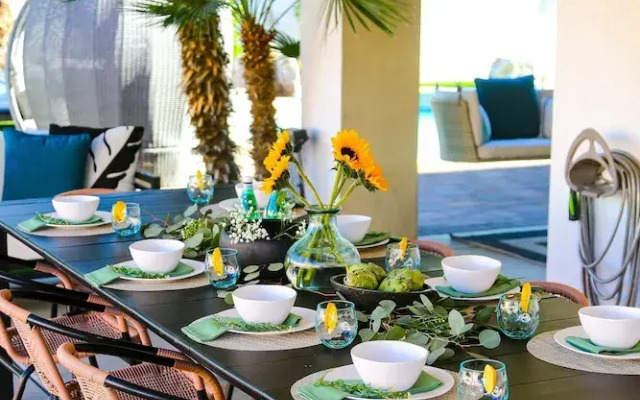 Tulum Getaway: Pool/spa,games +tesla Charger