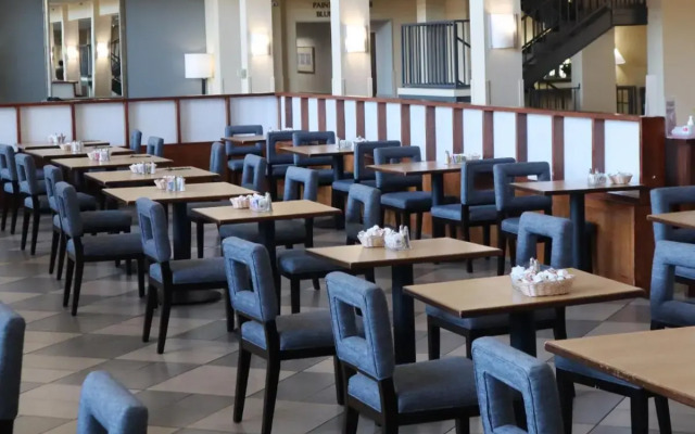Atrium Hotel and Suites DFW Airport South