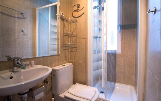 For You Rentals Chueca Apartment SON1