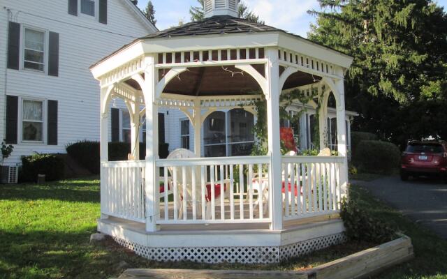 Buck's Homestead B&B