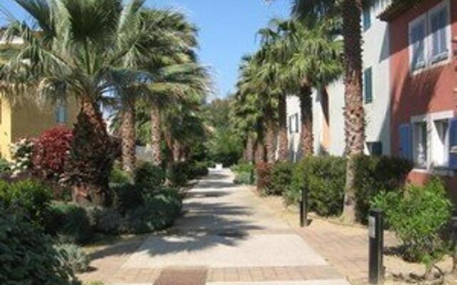 Appartement Cavalaire-sur-Mer, 3 pièces, 6 personnes - FR-1-100-206