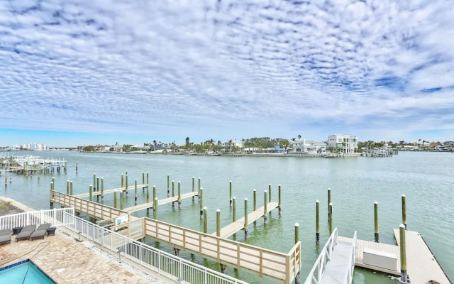 Oceana 204 East