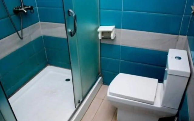 Ivon Suites
