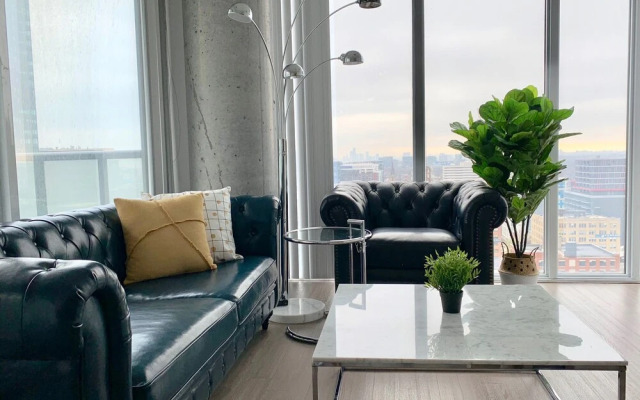 Luxury 2Bed 2Bath Corner Condo