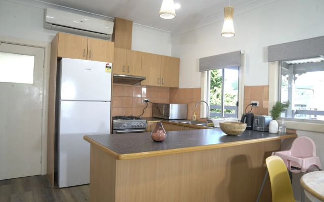 Rosebud Pet-Friendly Beach Holiday House